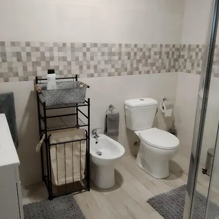 Casa Eduardo 1 * Vargas